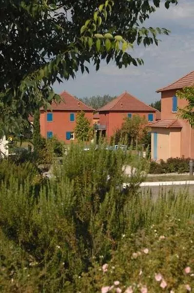 Terres De France - Domaine De Claire Rive Otel Prayssac Tatil parkı