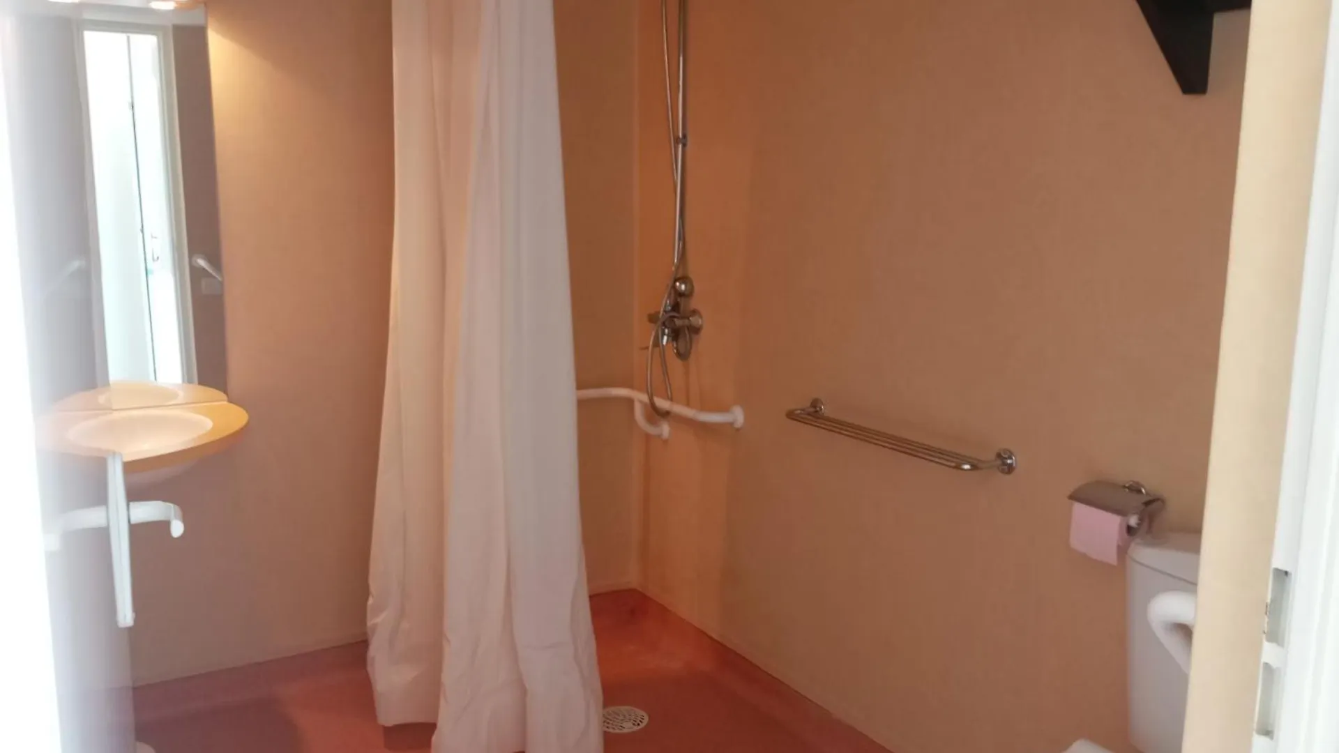 Holiday park Terres De France - Domaine De Claire Rive Hotel Prayssac